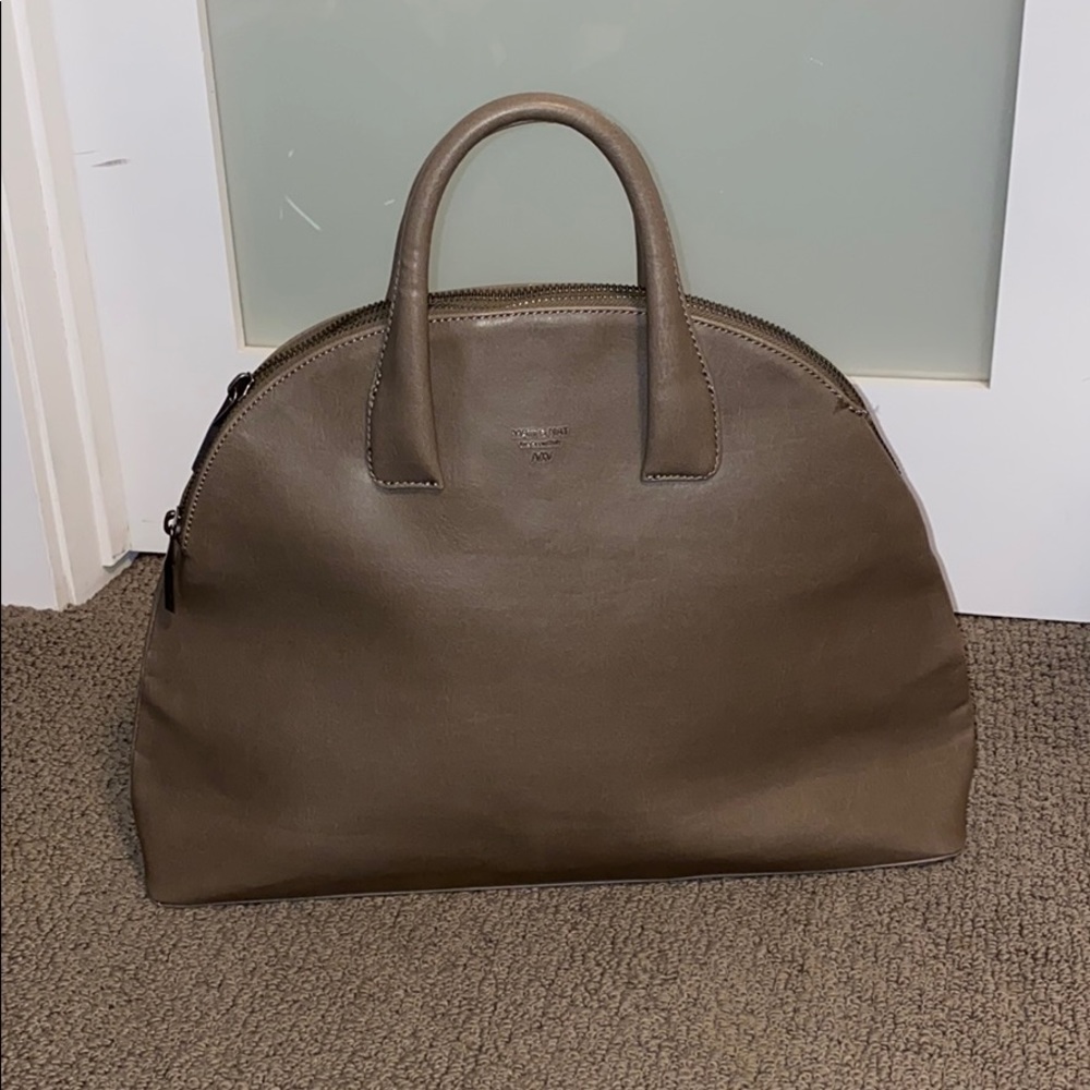 Matt & Nat Dome Bag